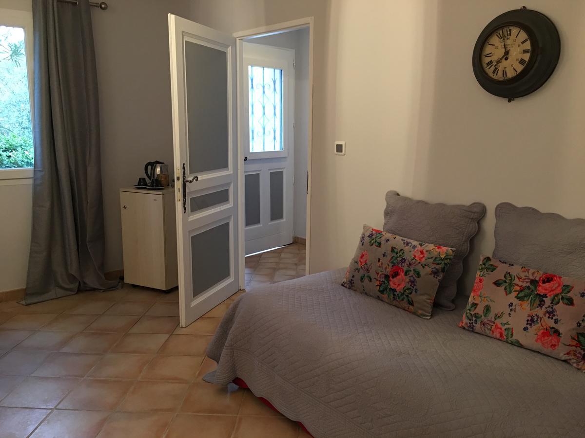 Bed & Breakfast Le Mogador Chateau Du Martinet 3*