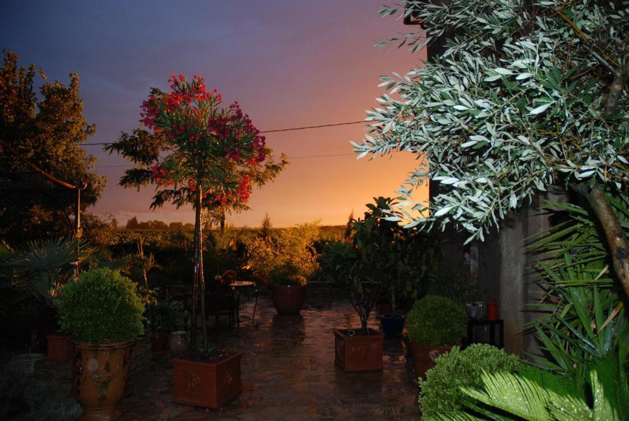 Le Mogador Chateau Du Martinet Bed & Breakfast 3*